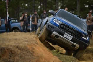 Ranger Raptor Drive in Muine